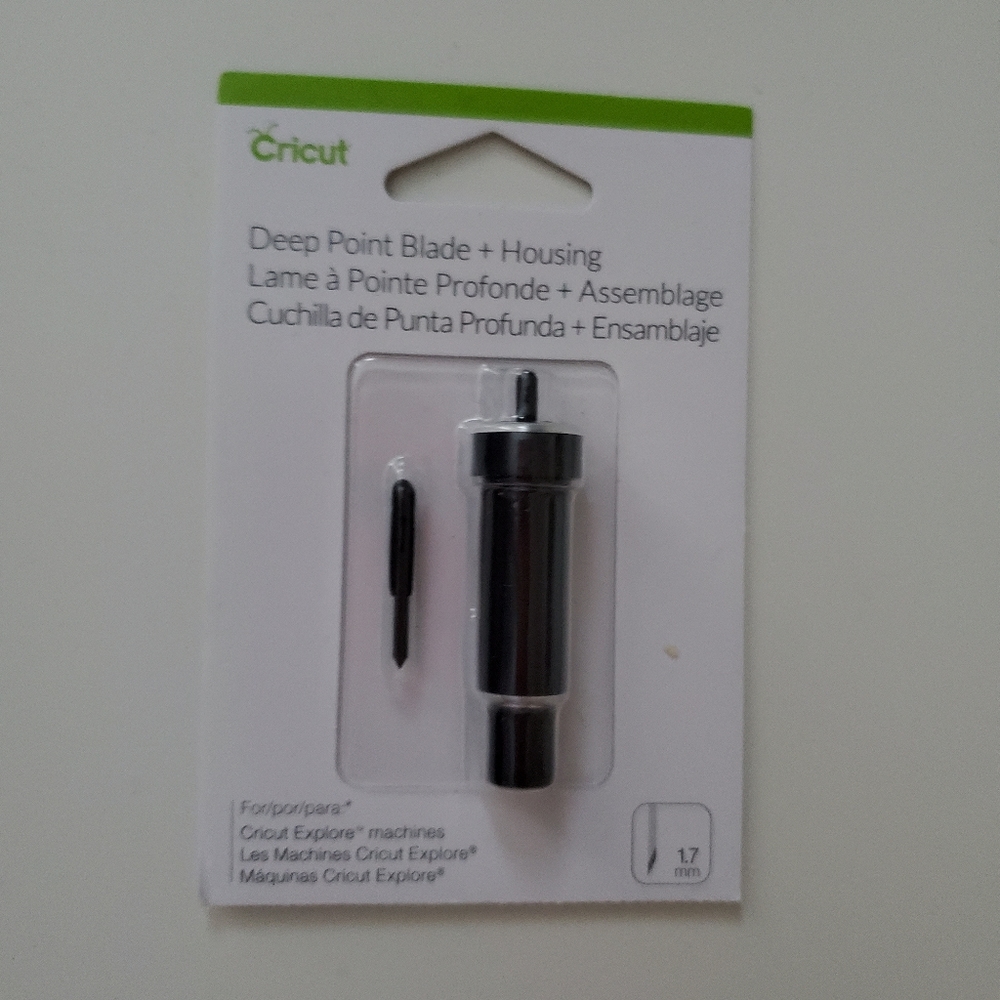 NIB Cricut Deep Point Blade + Housing